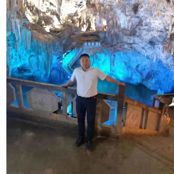 35岁岁云南单身帅哥 - 内江吉缘网