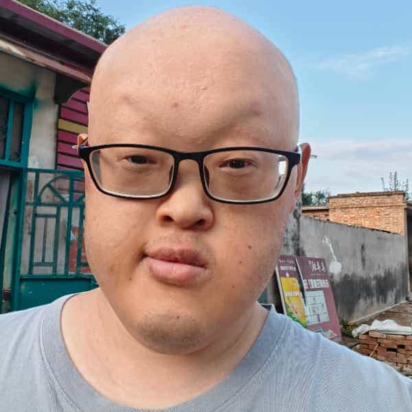 28岁岁山东单身帅哥 - 内江吉缘网